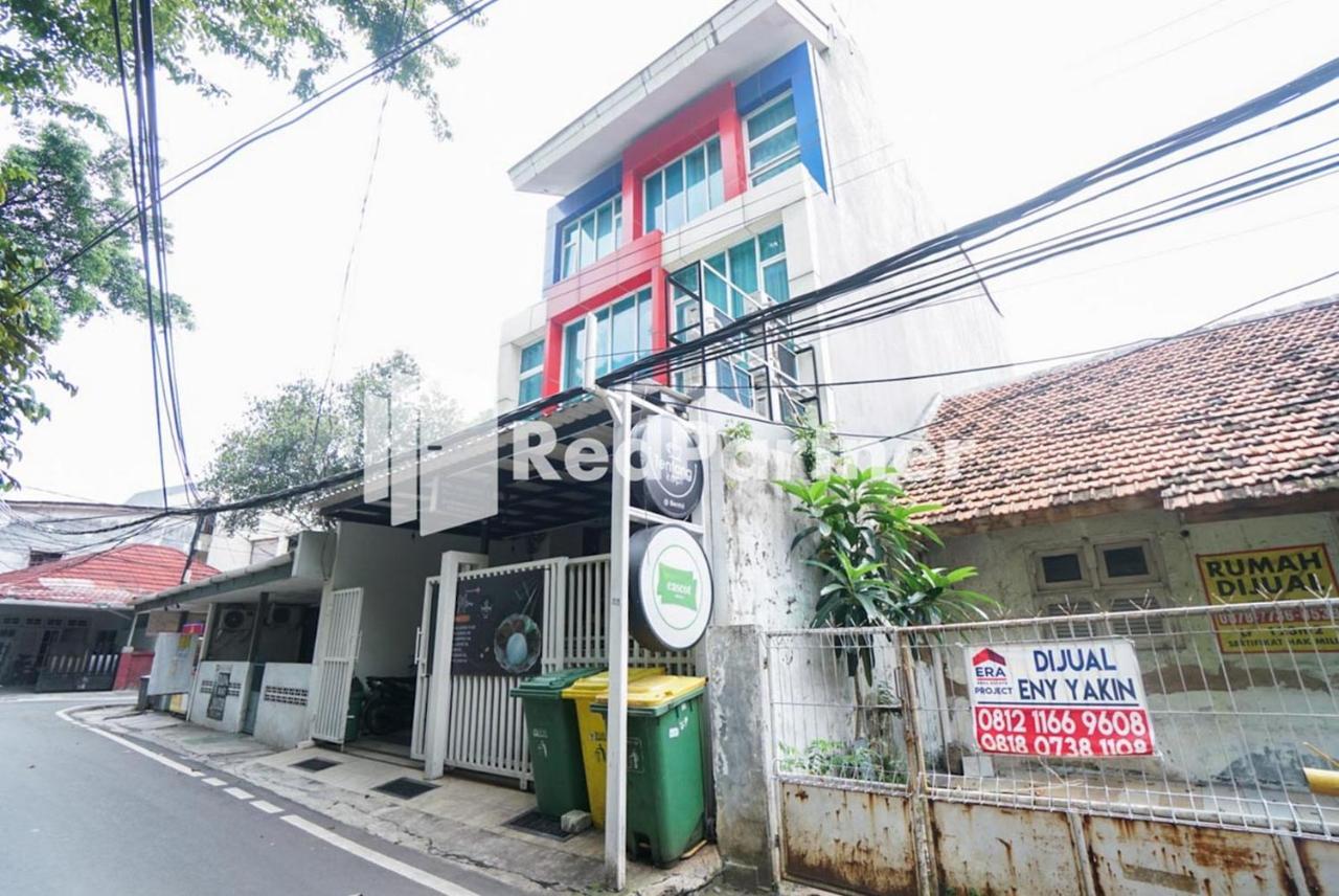 Eascot Hotel Mitra Reddoorz Cakarta Dış mekan fotoğraf