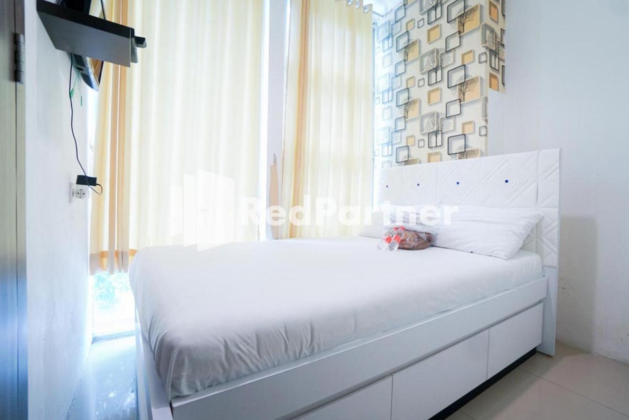 Eascot Hotel Mitra Reddoorz Cakarta Dış mekan fotoğraf