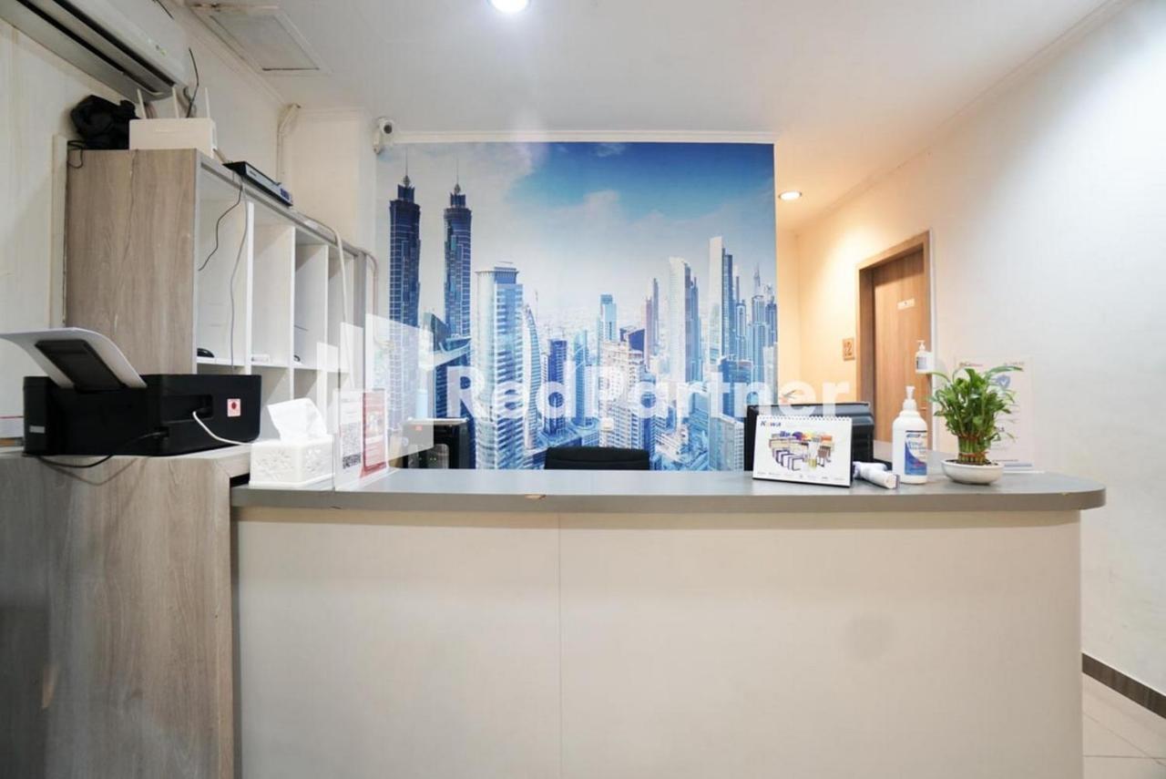Eascot Hotel Mitra Reddoorz Cakarta Dış mekan fotoğraf