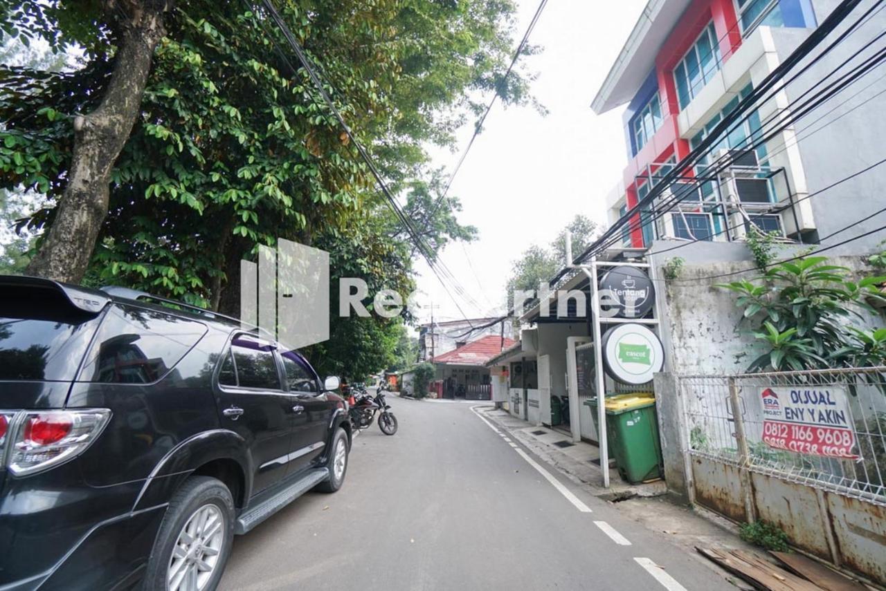 Eascot Hotel Mitra Reddoorz Cakarta Dış mekan fotoğraf