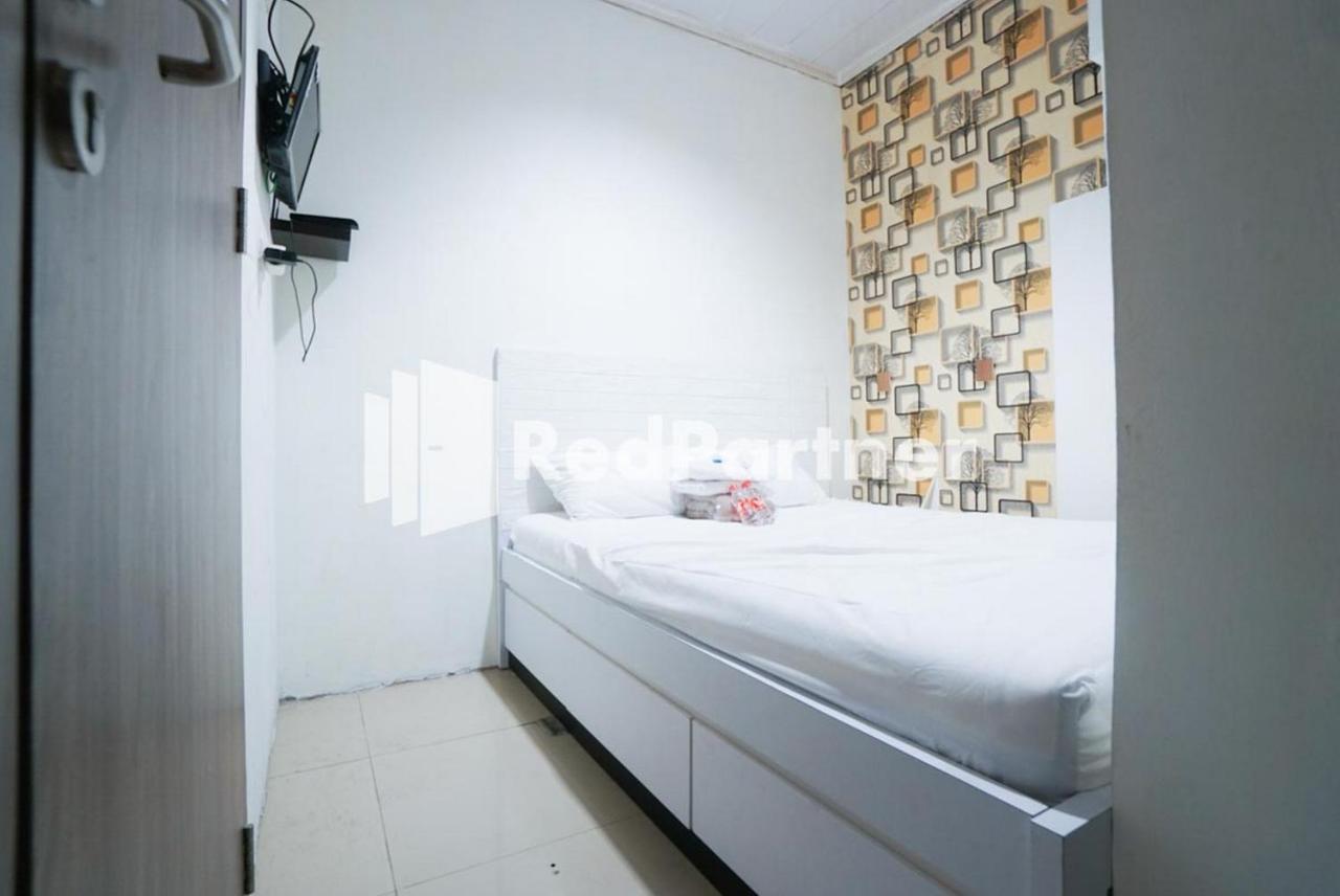 Eascot Hotel Mitra Reddoorz Cakarta Dış mekan fotoğraf