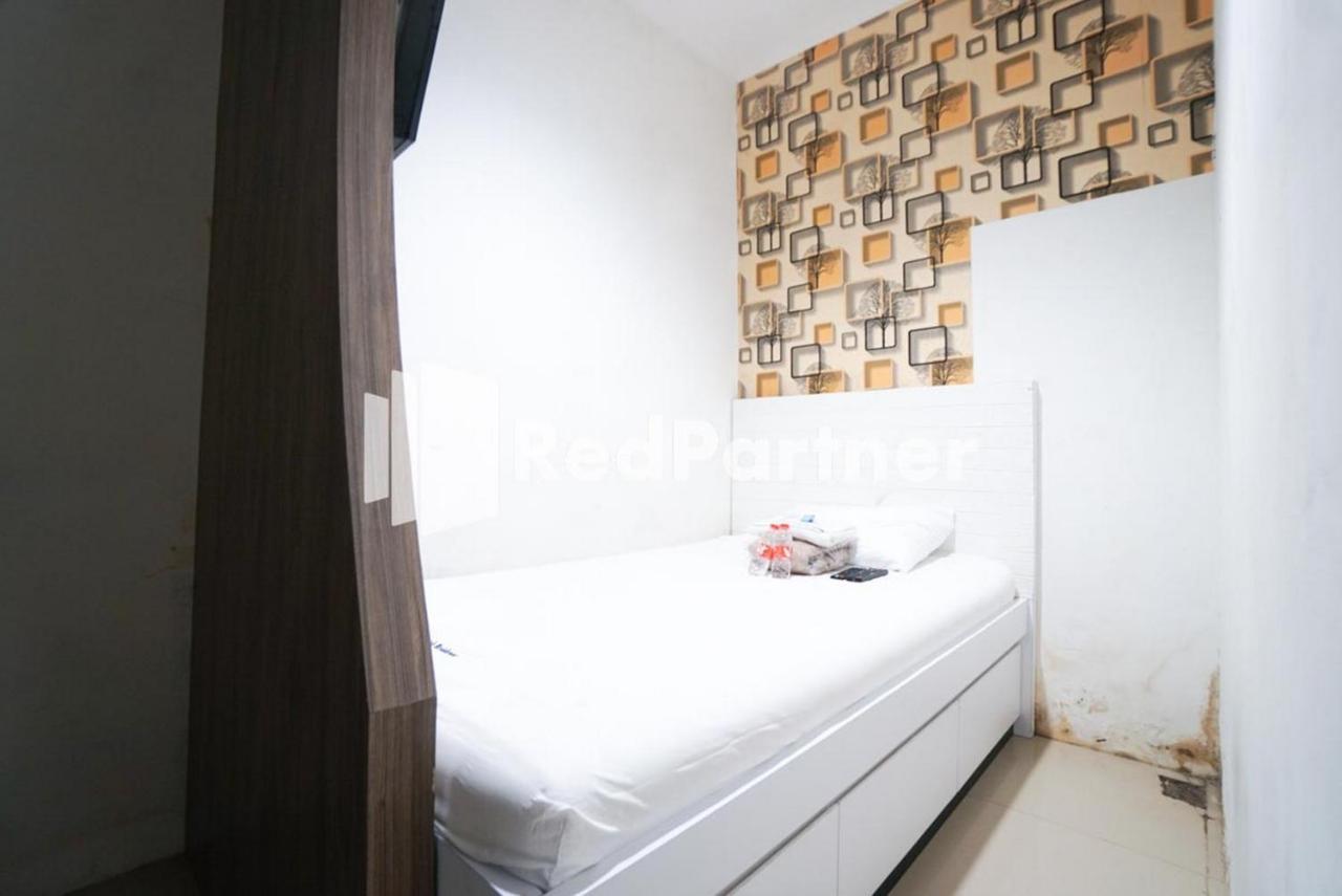 Eascot Hotel Mitra Reddoorz Cakarta Dış mekan fotoğraf
